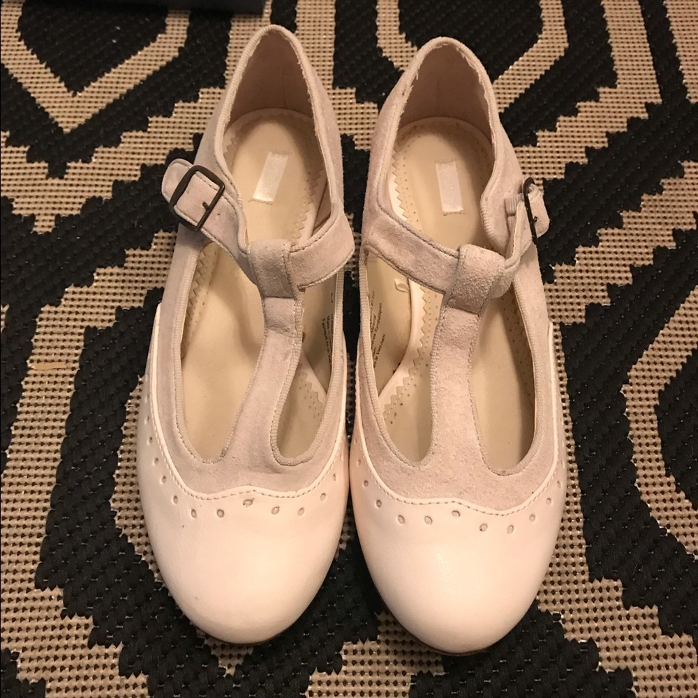 Cooperative shoes flats
